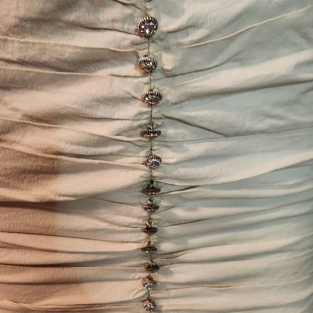 Super cute!! Zara Cream Ruched Pencil Mini Skirt with Jeweled Buttons Large - Picture 4 of 5